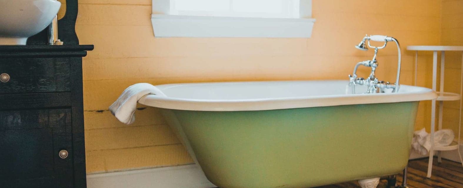 Sacramento Walk-In Bathtub Companies for Accessible Bathrooms